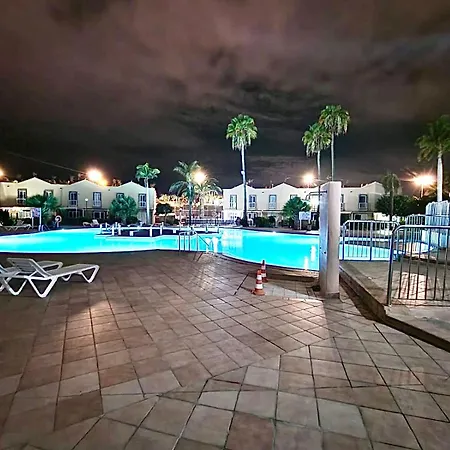 913 Oasis Club, Near Meloneras Alpehytte *